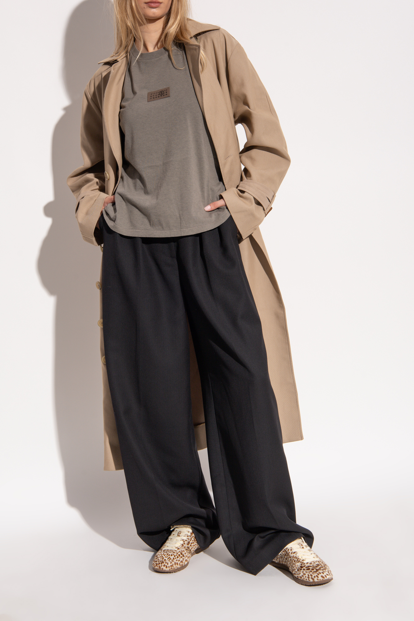 スニーカー AUTRY Women Sneakers WSLWPB04 PB04 BROWN Buy Autry Sneakers for Women Online - Nokwol